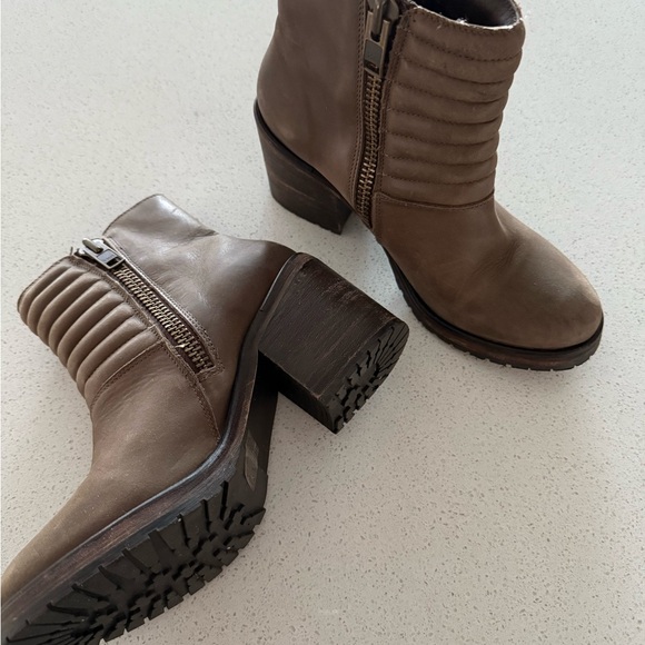 Harley-Davidson Taupe Ankle Booties - Picture 6 of 8